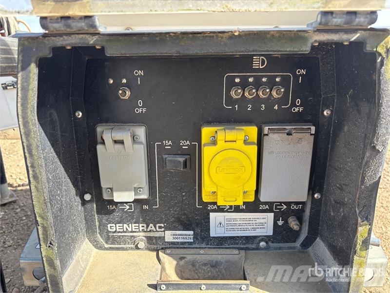 Generac of (3) Generac PLT240-0007 2.4 kW Electric Light T Lichtmasten