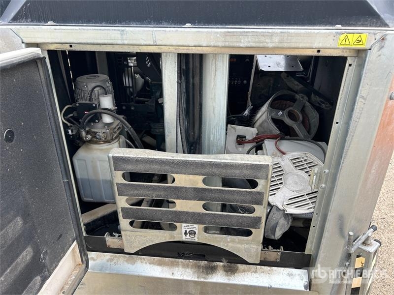 Generac SLT-D-1P-HERC Light Tower (Inoperable) Valopylväät