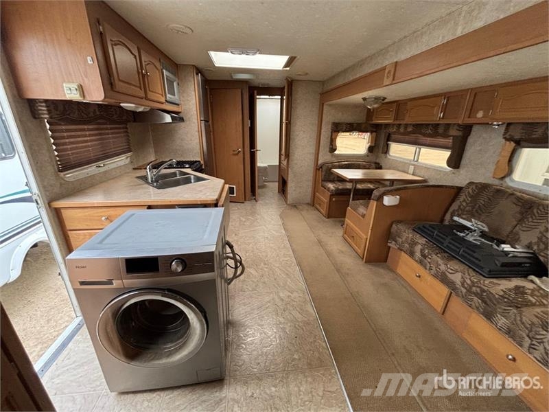 General Coach Corsair 28CKDS 32 ft T/A Travel Trailer Overige aanhangers