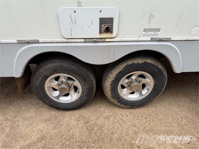 General Coach Corsair 28CKDS 32 ft T/A Travel Trailer Overige aanhangers