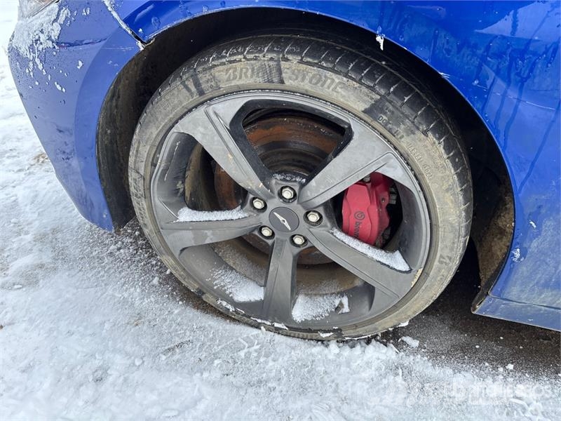 Genesis G70 Elite AWD Automobile Kistehergépjárművek
