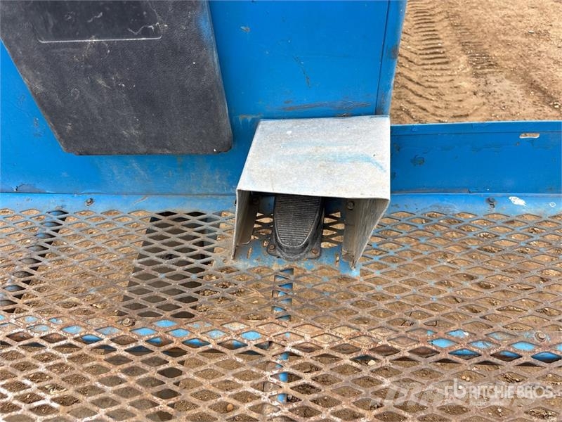 Genie 4WD Diesel Articulating Boom Lift Zglobne dvižne ploščadi