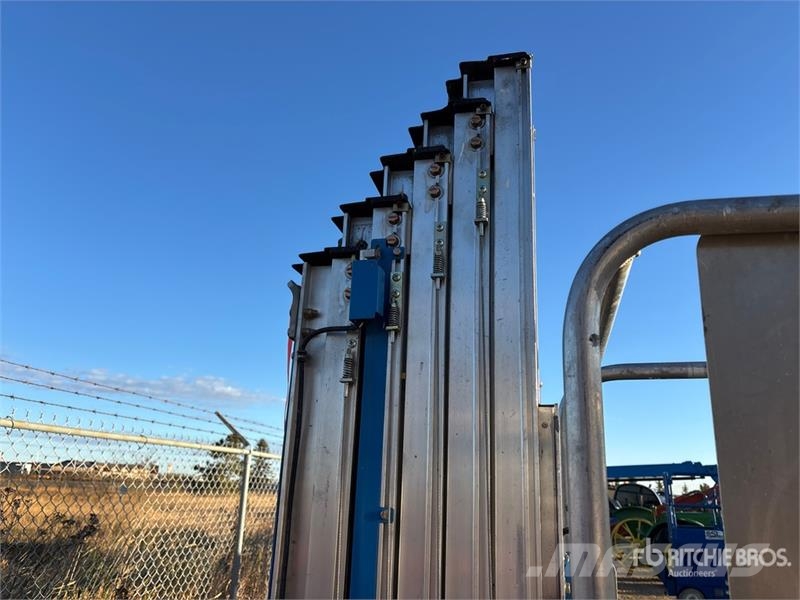 Genie GR20 Vertical Mast Lift Vertical mast lifts