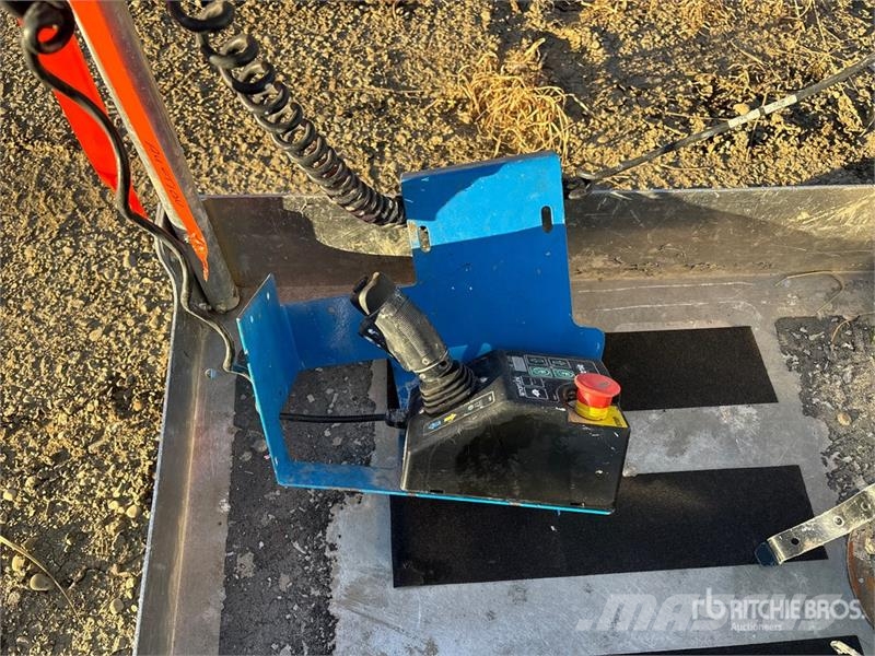Genie GR20 Vertical Mast Lift Vertical mast lifts