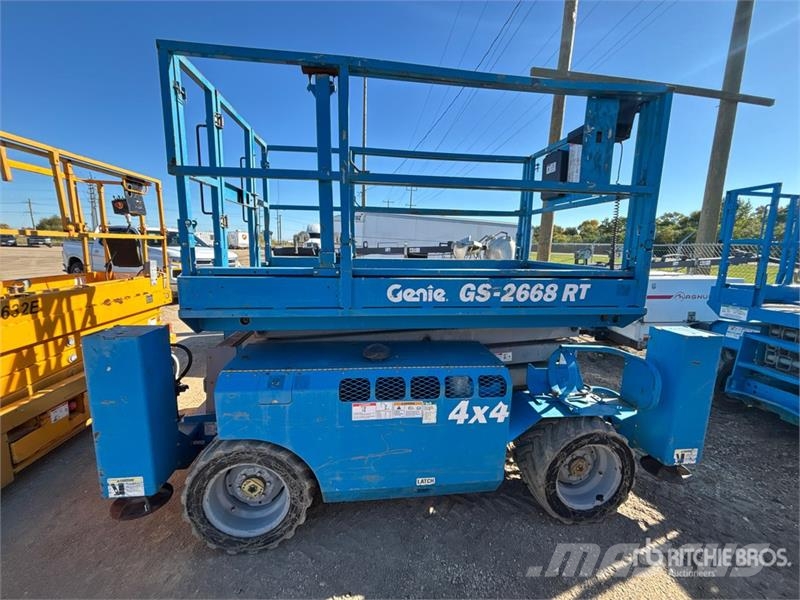 Genie GS-2668 4x4 Dual Fuel Scissor Lift رافعات مقصية الشكل