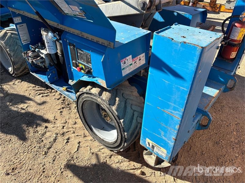 Genie GS-2668 4x4 Dual Fuel Scissor Lift رافعات مقصية الشكل