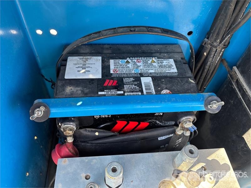 Genie GS-2668 4x4 Dual Fuel Scissor Lift رافعات مقصية الشكل