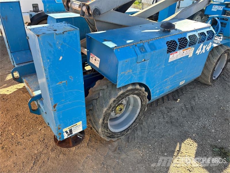 Genie GS-2668 4x4 Dual Fuel Scissor Lift رافعات مقصية الشكل