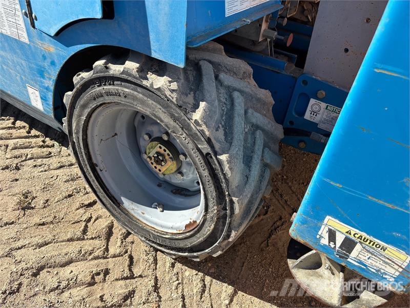 Genie GS-2668 4x4 Dual Fuel Scissor Lift رافعات مقصية الشكل