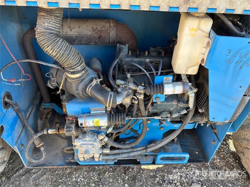 Genie GS-2668 4x4 Dual Fuel Scissor Lift Scheren-Arbeitsbühnen