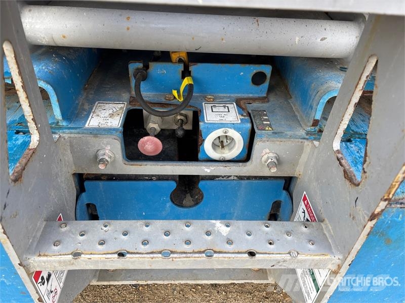 Genie GS-3232 Electric Scissor Lift Elevadores de tesoura