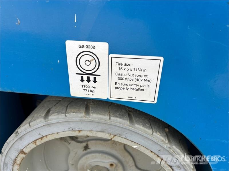 Genie GS-3232 Electric Scissor Lift رافعات مقصية الشكل