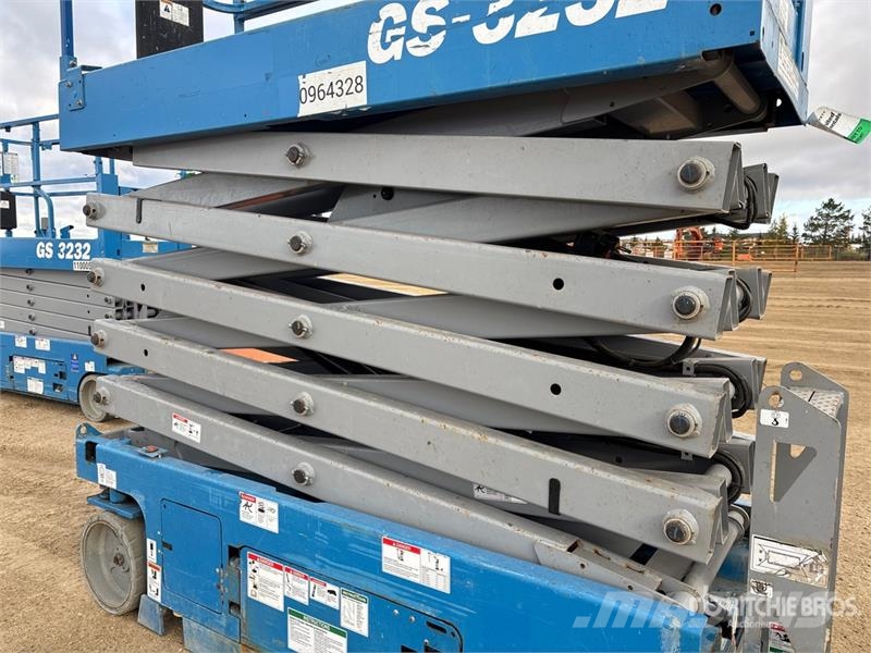 Genie GS-3232 Electric Scissor Lift Elevadores de tesoura