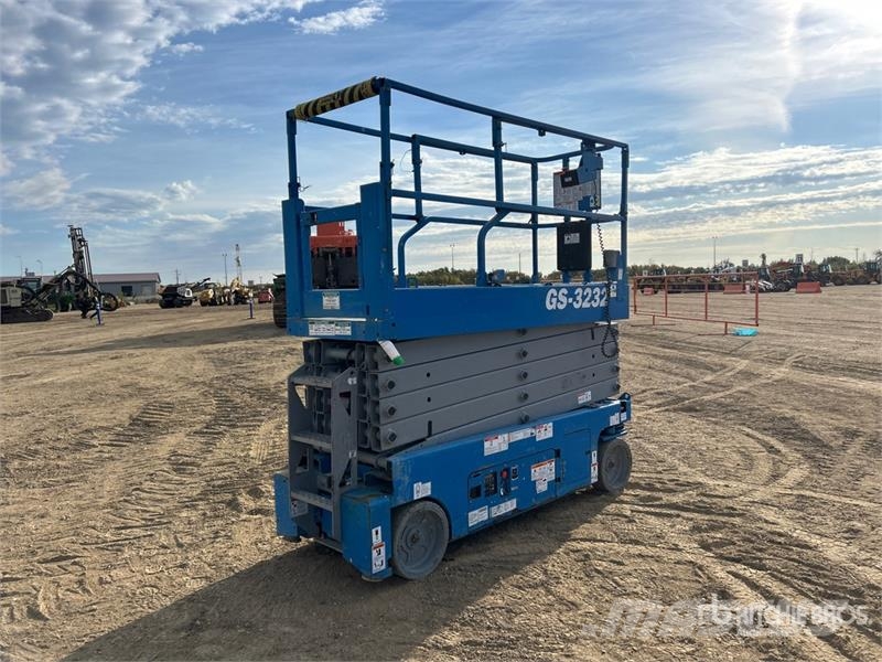 Genie GS-3232 Electric Scissor Lift Škarjaste dvižne ploščadi
