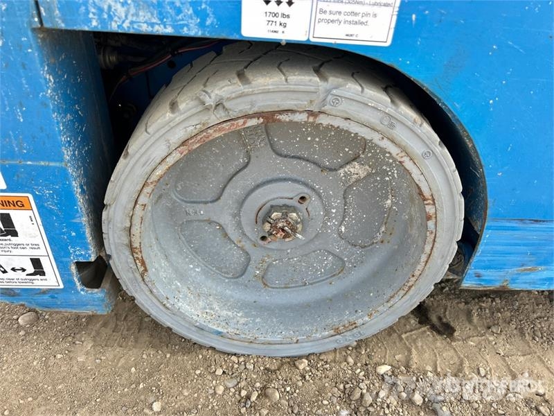 Genie GS-3232 Electric Scissor Lift Škarjaste dvižne ploščadi