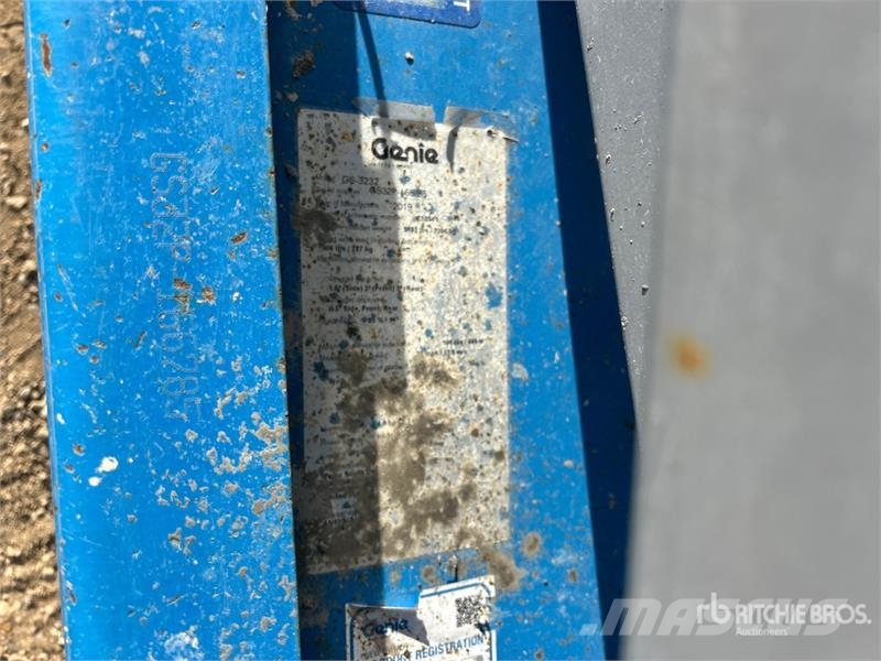 Genie GS-3232 Electric Scissor Lift Škarjaste dvižne ploščadi