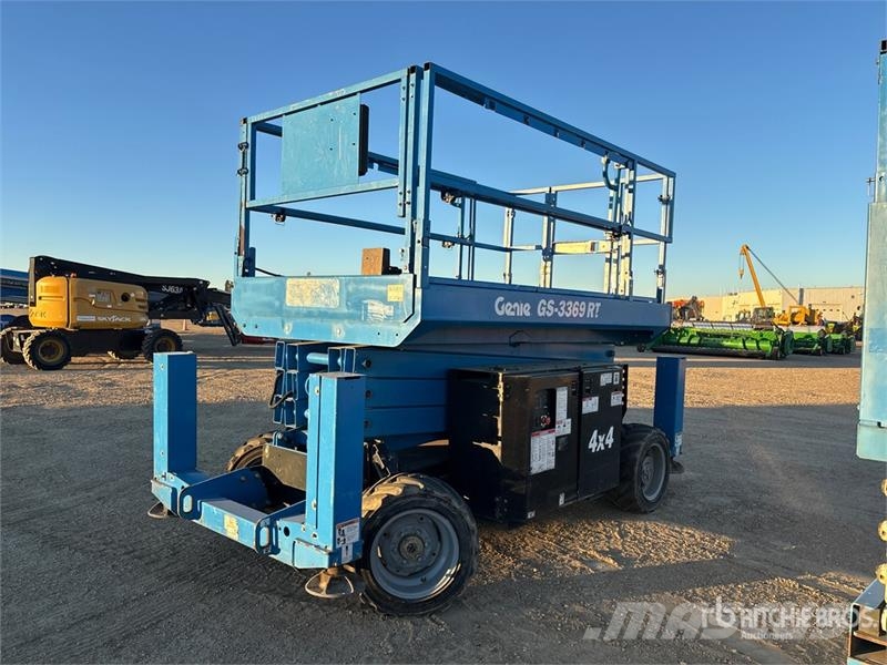 Genie GS-3369RT رافعات مقصية الشكل