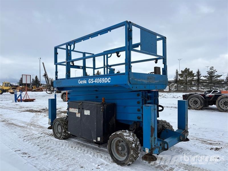 Genie GS-4069DC Electric Scissor Lift Ollós emelők