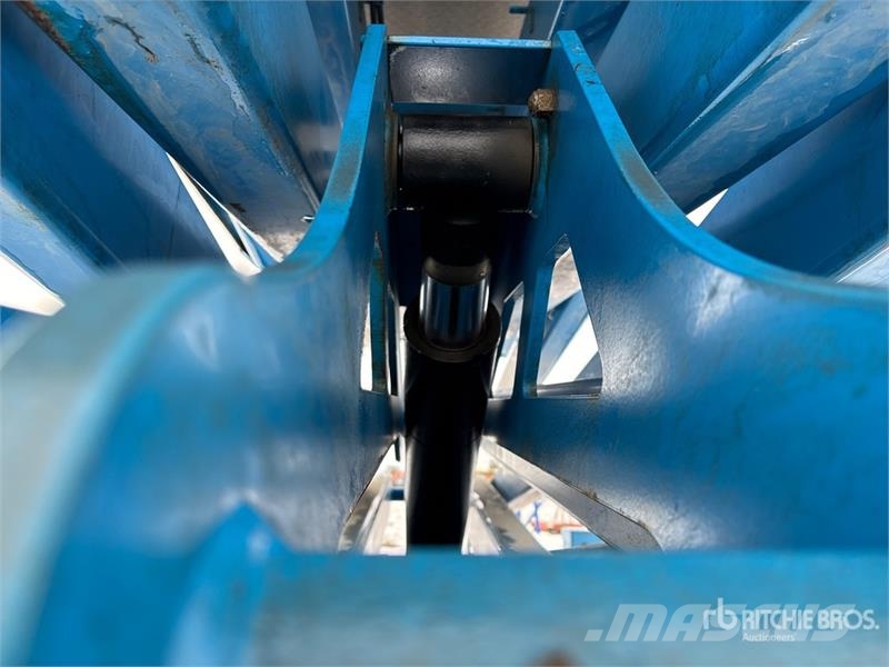 Genie GS-4069DC Electric Scissor Lift Ollós emelők