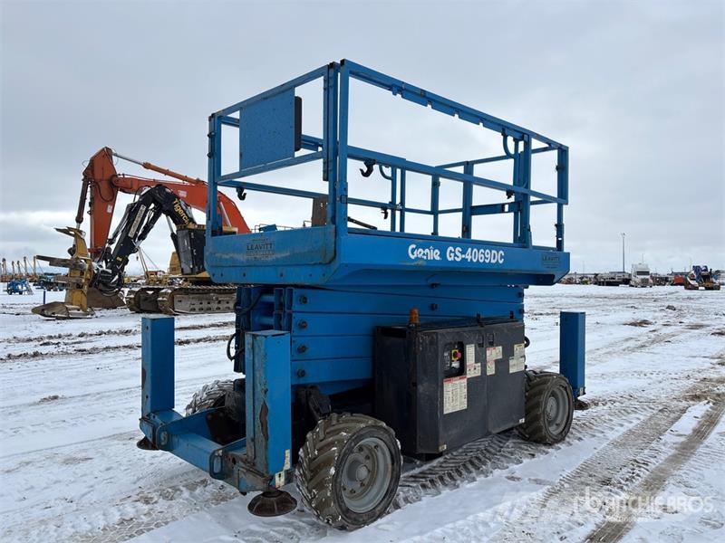 Genie GS-4069DC Electric Scissor Lift Ollós emelők