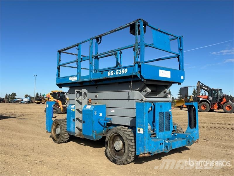 Genie GS-5390 4x4 Dual Fuel Scissor Lift 가위형 리프트