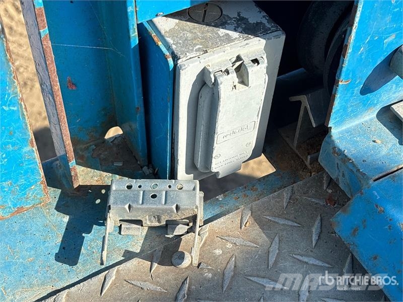 Genie GS-5390 4x4 Dual Fuel Scissor Lift 가위형 리프트