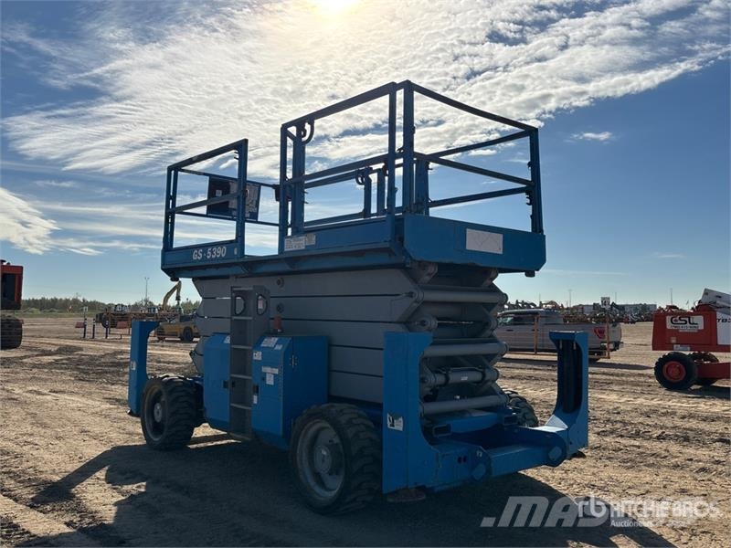 Genie GS-5390 4x4 Dual Fuel Scissor Lift 가위형 리프트