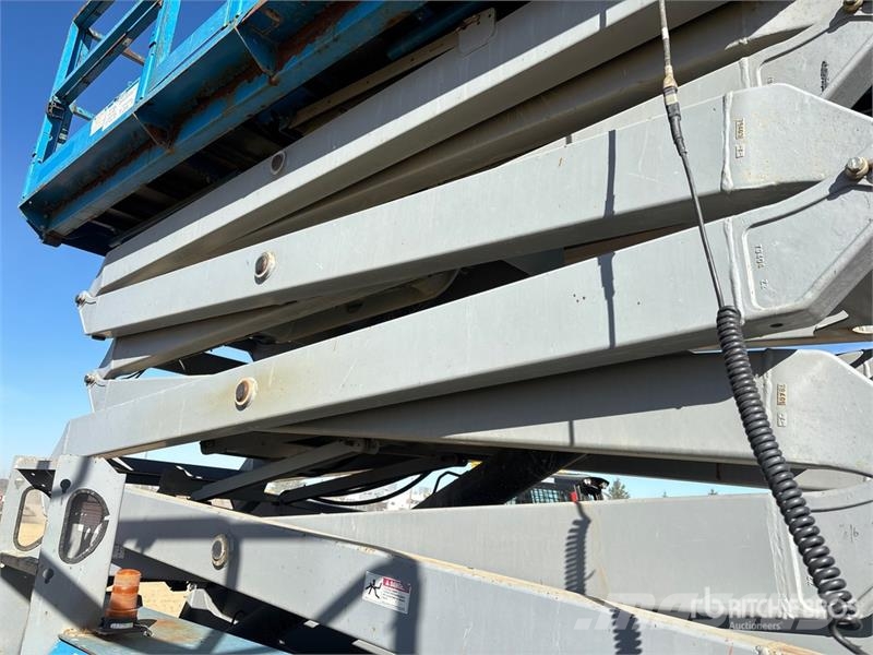 Genie GS-5390 4x4 Dual Fuel Scissor Lift 가위형 리프트