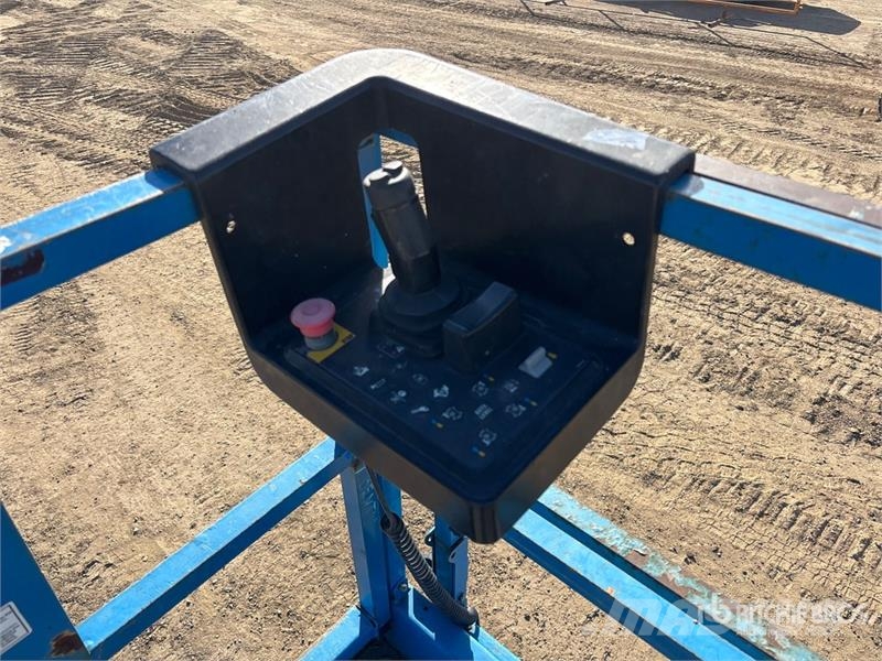 Genie GS-5390 4x4 Dual Fuel Scissor Lift 가위형 리프트