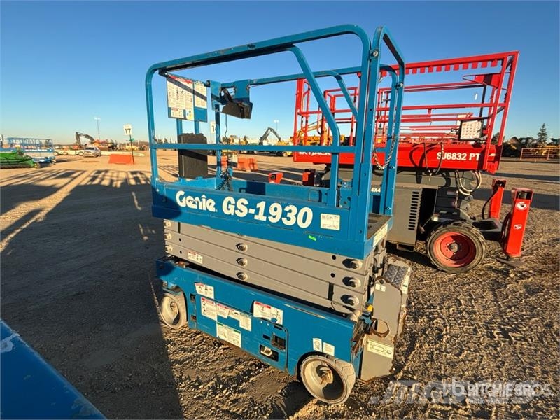 Genie GS1930 Electric Scissor Lift (Inoperable) رافعات مقصية الشكل