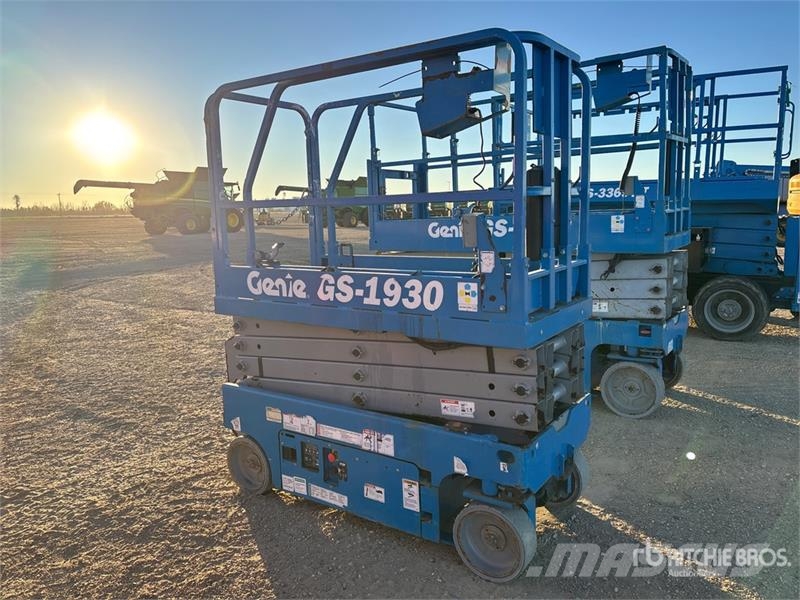 Genie GS1930 Electric Scissor Lift (Inoperable) رافعات مقصية الشكل