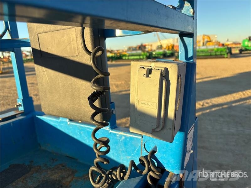 Genie GS1930 Electric Scissor Lift (Inoperable) رافعات مقصية الشكل