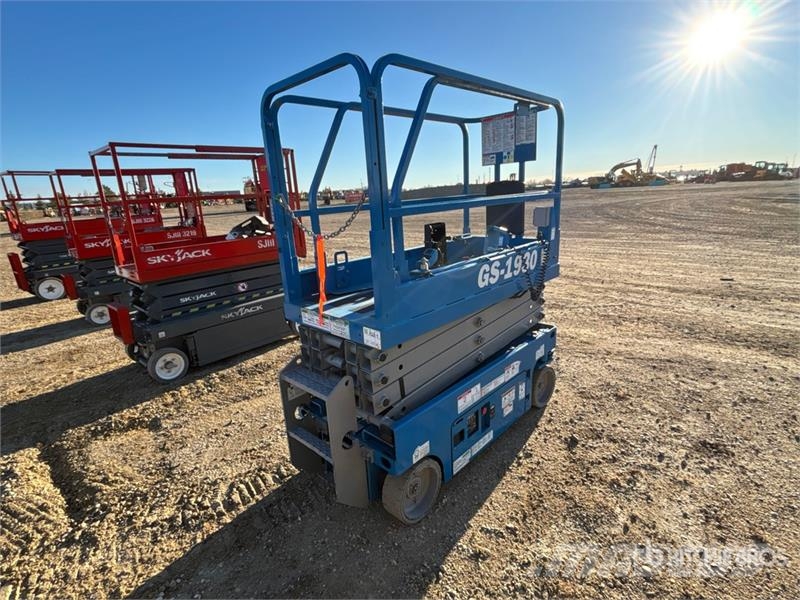Genie GS1930 Electric Scissor Lift Scissor lifts