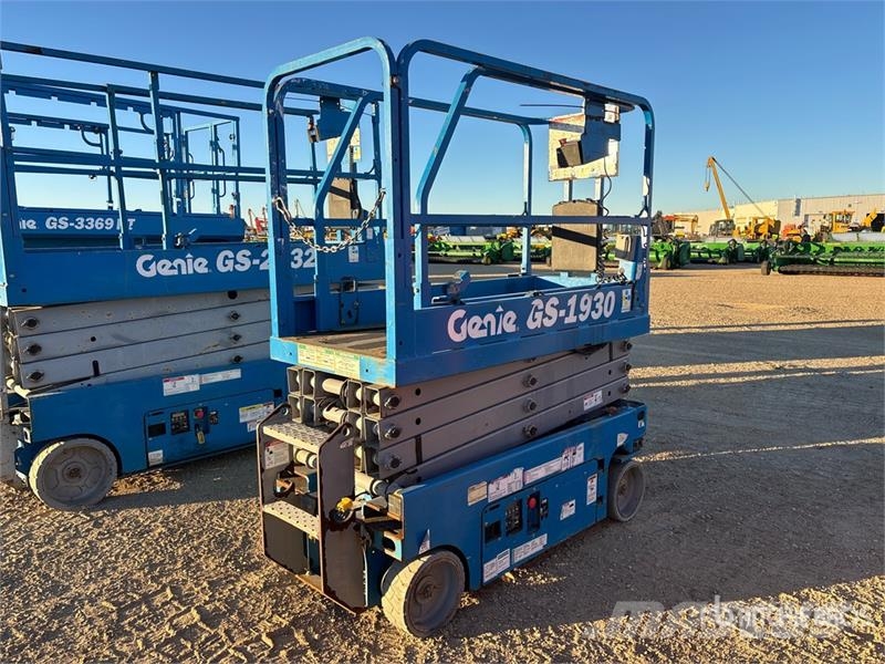 Genie GS1930 Electric Scissor Lift (Inoperable) رافعات مقصية الشكل