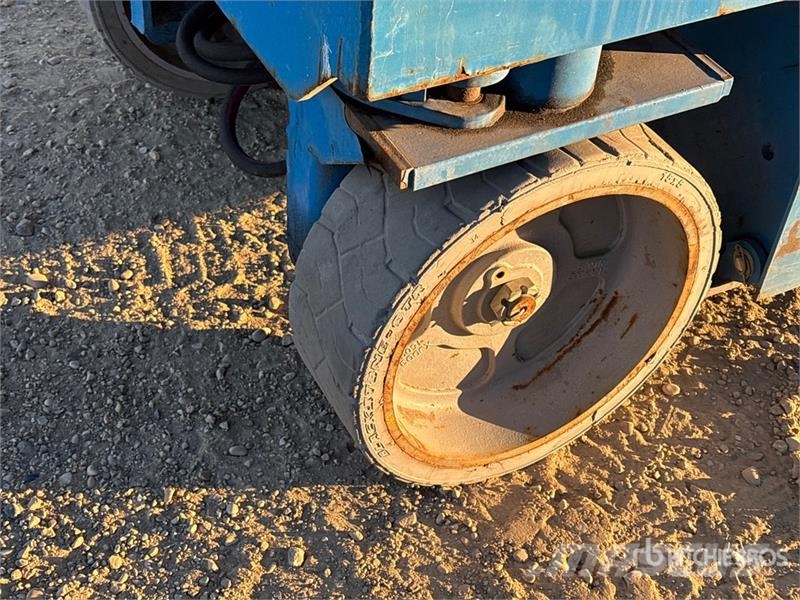 Genie GS2632 Electric Scissor Lift (Inoperable) رافعات مقصية الشكل