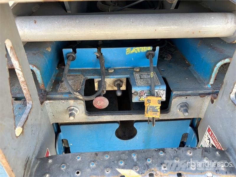 Genie GS3232 Electric Scissor Lift Piattaforme a pantografo