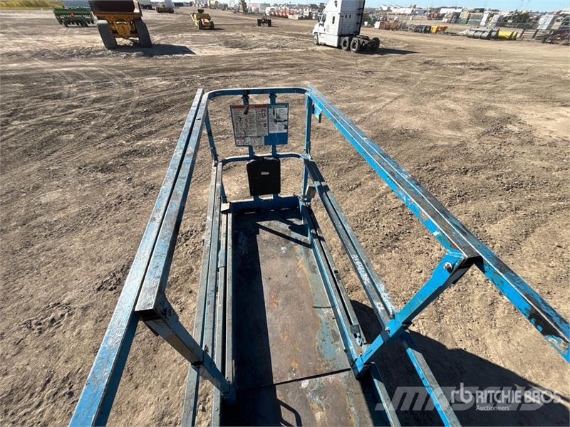 Genie GS3232 Electric Scissor Lift Piattaforme a pantografo