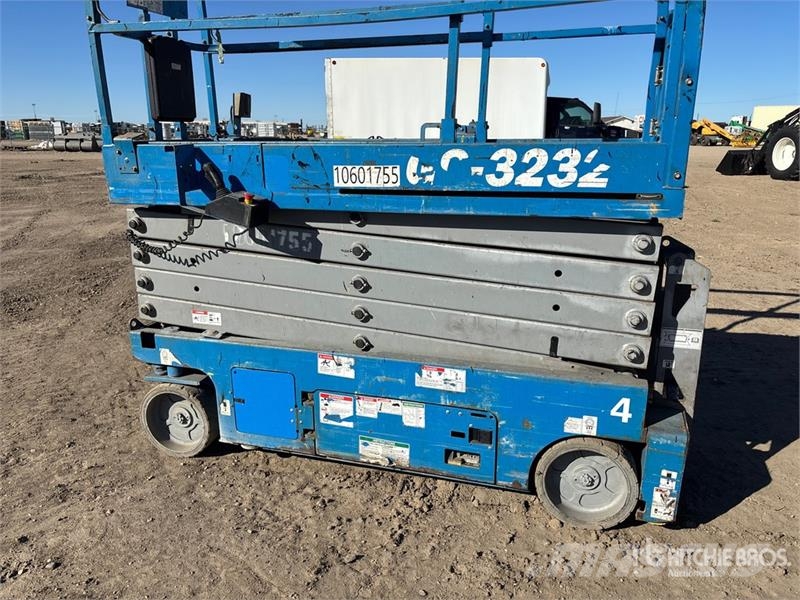 Genie GS3232 Electric Scissor Lift Piattaforme a pantografo