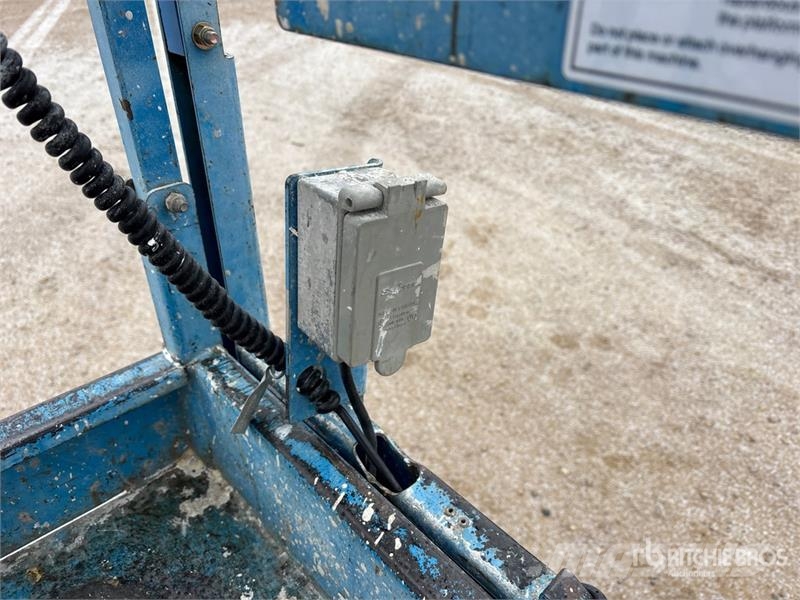 Genie GS3246 Electric Scissor Lift رافعات مقصية الشكل