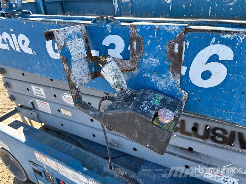 Genie GS3246 Electric Scissor Lift Ollós emelők