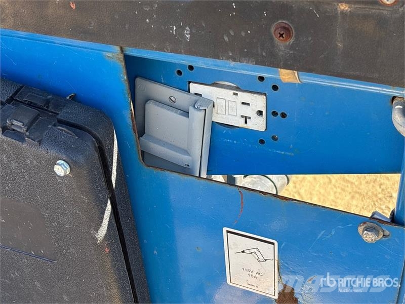 Genie S-100 4WD Diesel Telescopic Boom Lift رافعات سلة تلسكوبية