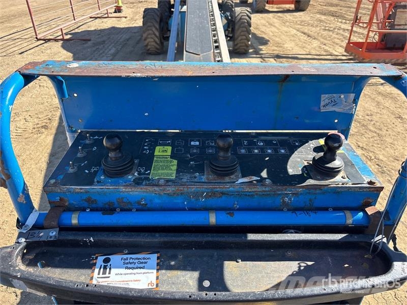Genie S-100 4WD Diesel Telescopic Boom Lift رافعات سلة تلسكوبية