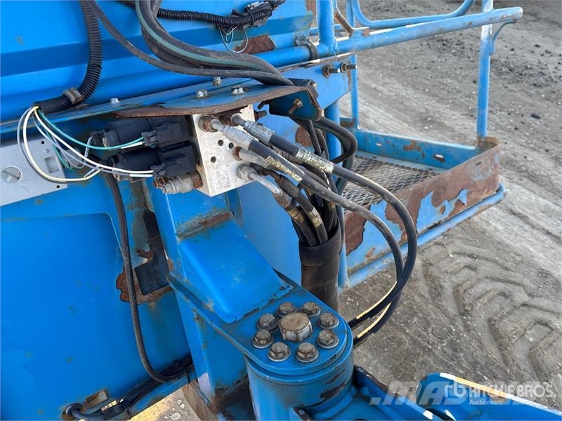 Genie S-80X 4WD Diesel Articulating Boom Lift Zglobne dvižne ploščadi