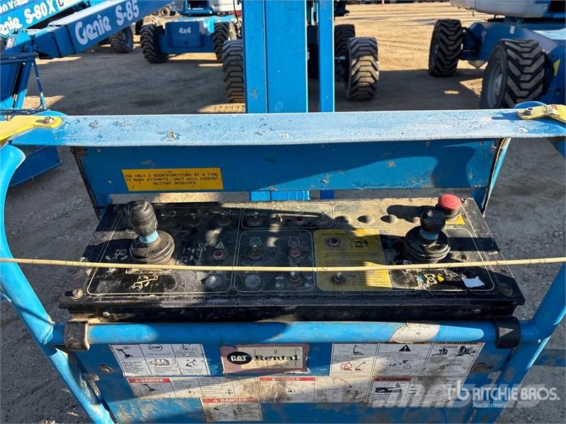 Genie S-85 T4F 4WD Diesel Telescopic Boom Lift Nacelles télescopiques