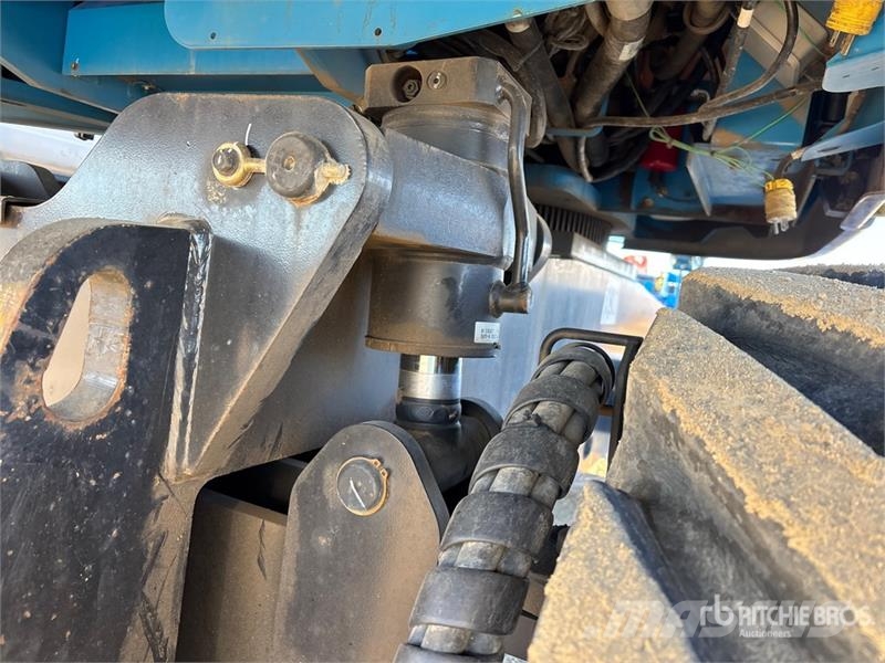 Genie S-85 T4F 4WD Diesel Telescopic Boom Lift Nacelles télescopiques