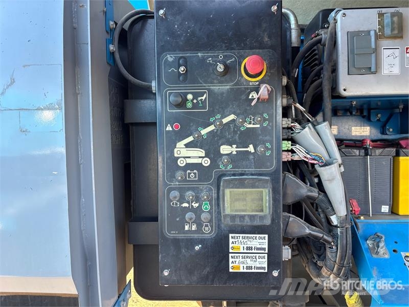Genie S-85 T4F 4WD Diesel Telescopic Boom Lift Nacelles télescopiques
