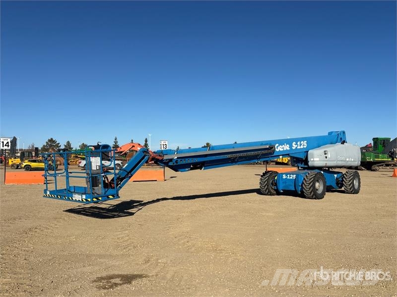 Genie S125 4WD Diesel Telescopic Boom Lift Telescopic boom lifts