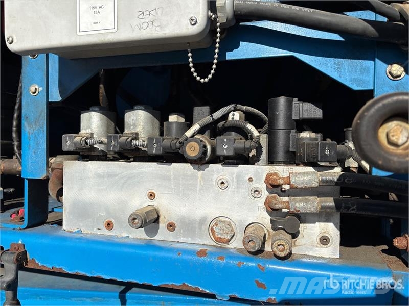 Genie S125 4WD Diesel Telescopic Boom Lift Telescopic boom lifts