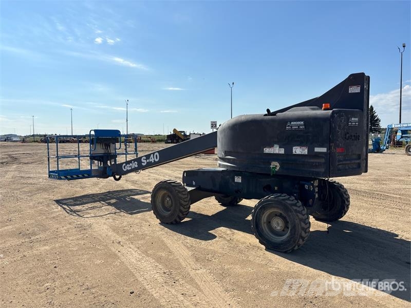Genie S40 4WD Diesel Telescopic Boom Lift Teleskopske podizne platforme