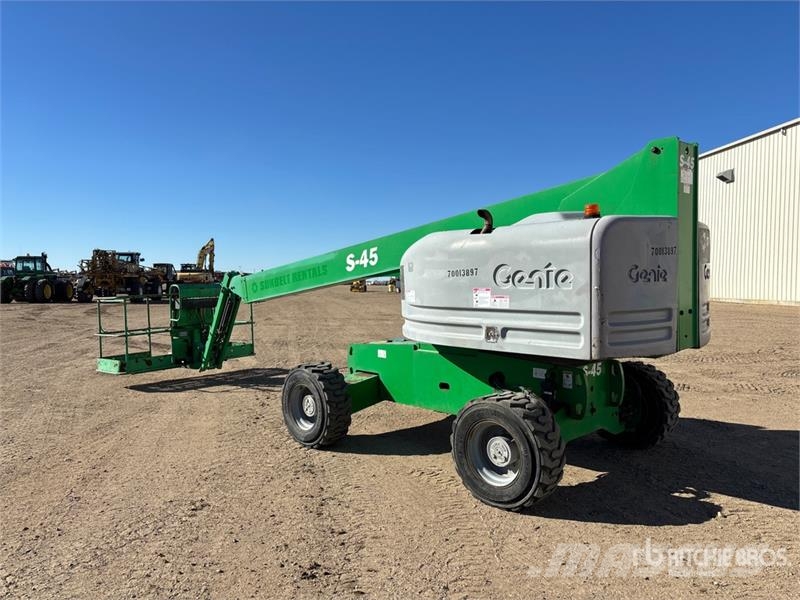 Genie S45 4WD Diesel Telescopic Boom Lift Telescopic boom lifts